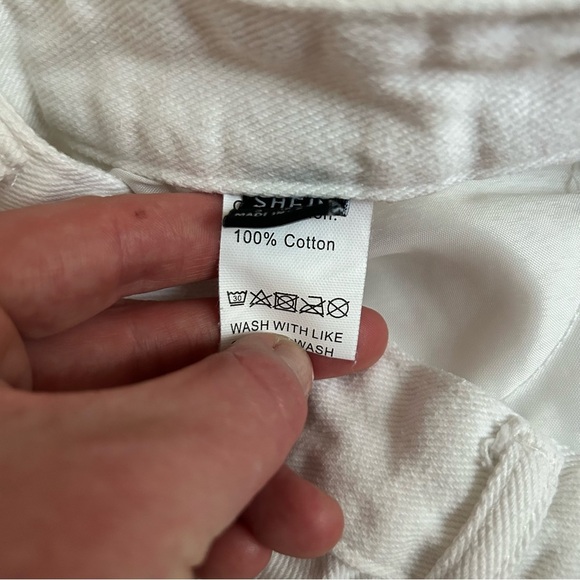 NWOT SHEIN White Distressed Frayed Hem High Waist Denim Shorts Women’s 4 Small - Picture 6 of 7